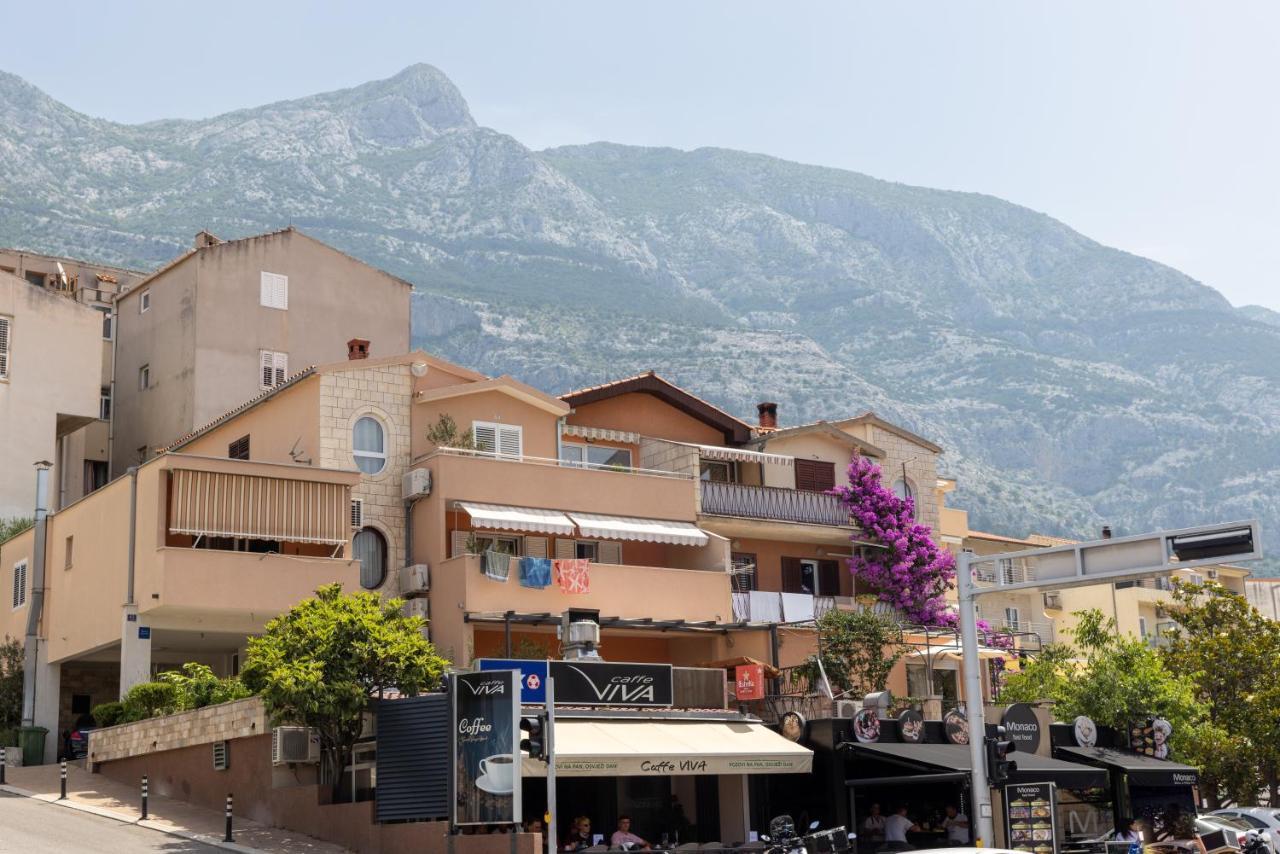 Apartment For 5 Makarska Exterior foto