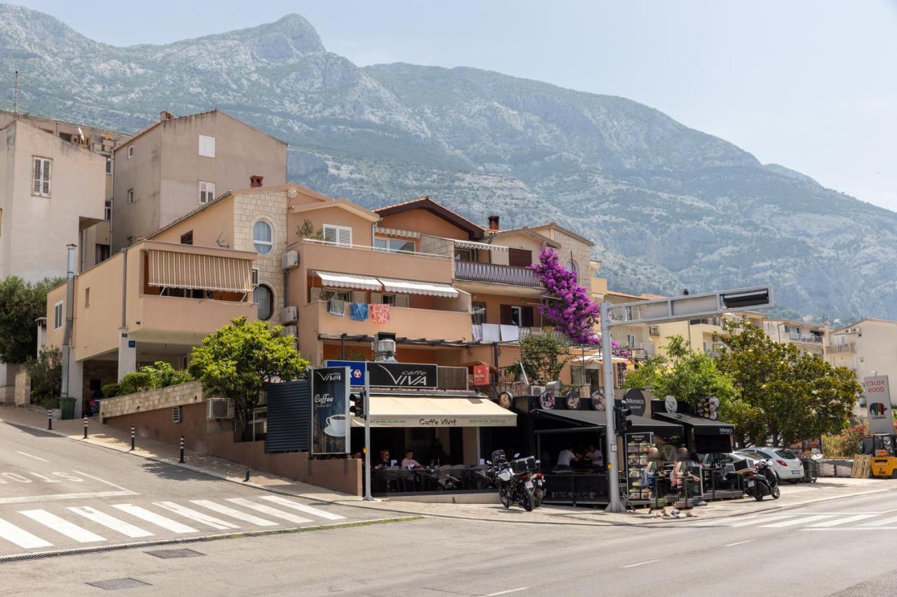Apartment For 5 Makarska Exterior foto
